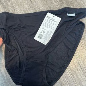 Modal Stretch Modal Extensible size 6 French Cut